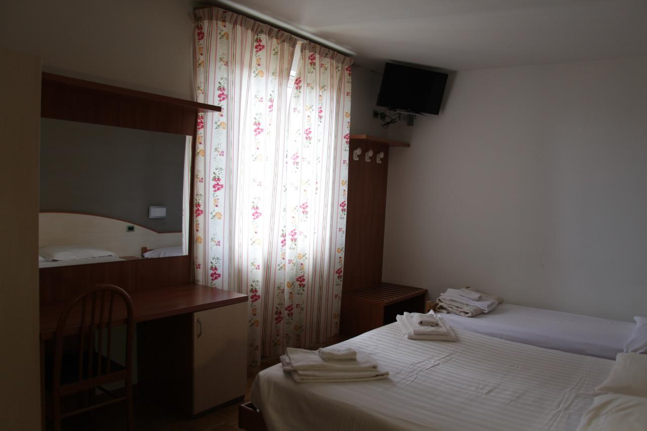 Albergo Da Benedetta Ветрала Екстериор снимка